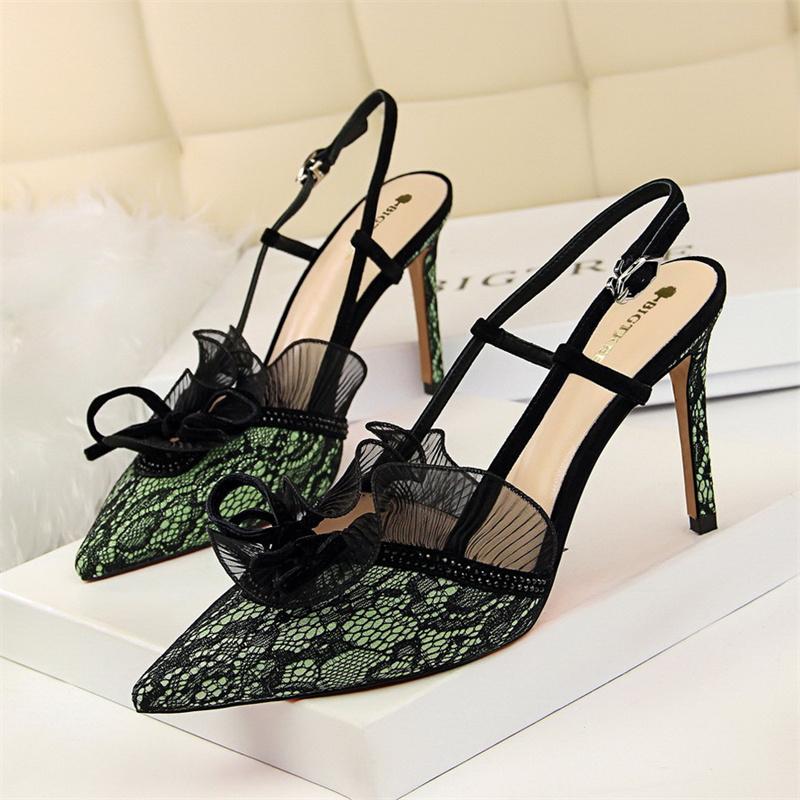 Fashion Women Thin High Heels Lace Hollow Mesh Pointed Toe Sandals Summer Fashion Elegant Green Silver Rhinestones Slingback Shoes