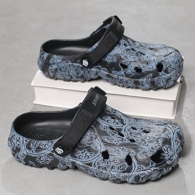 Fashion Men Slippers Printing New Men Clogs Light Soft EVA Men's Hole Shoes Outdoor Sandals Home Garden Slides Male Beach Flats