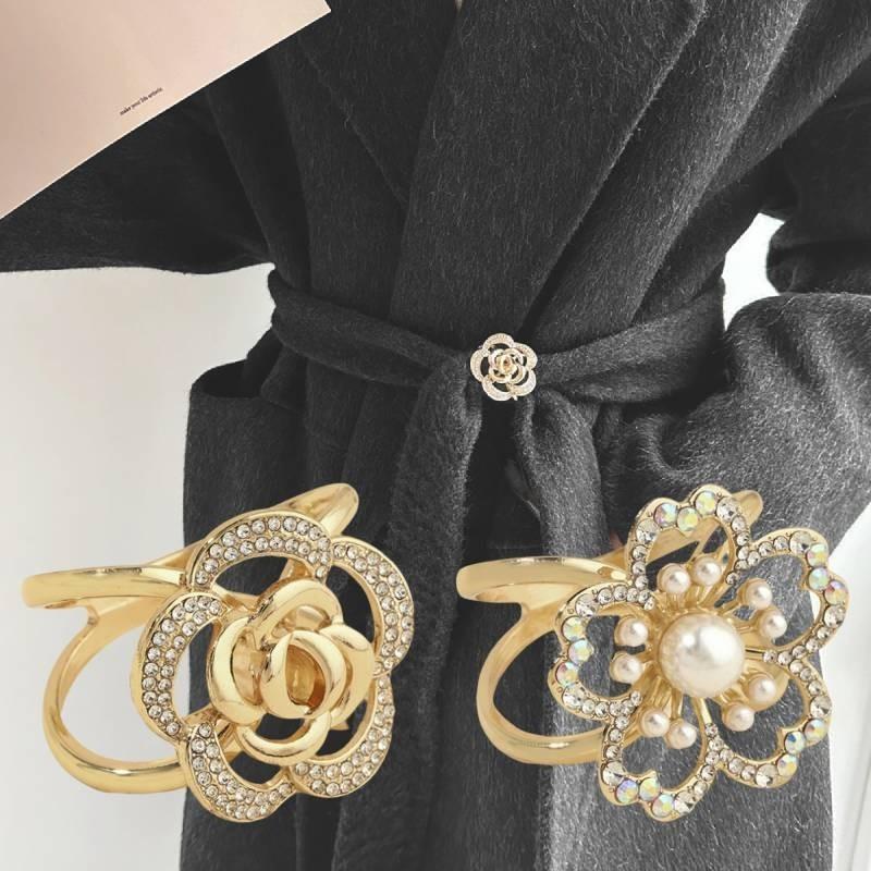 Alloy Scarf Clip With Floral Design Fall 2023 Oversized Belt Buckle**