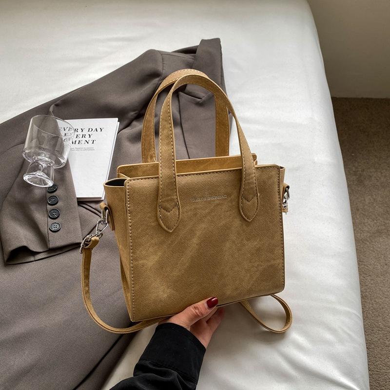 New Summer Bag for Women's Fashionable Simple Shoulder Bag Casual Commuter Crossbody Bag Texture Personalized Tote Bag