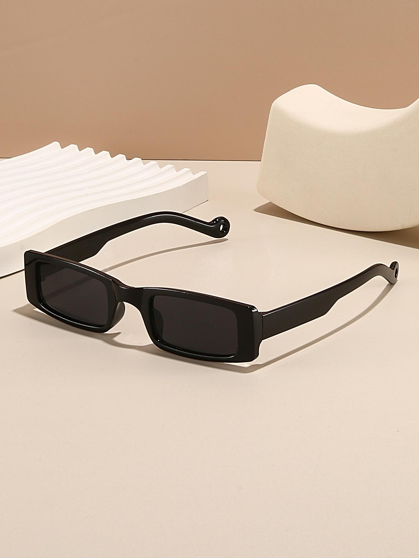 

1Pc Women s Fashion Rectangular Small Frame Sunglasses Retro Casual Casual Black Sunglasses Suitable for Summer Beach Vacation