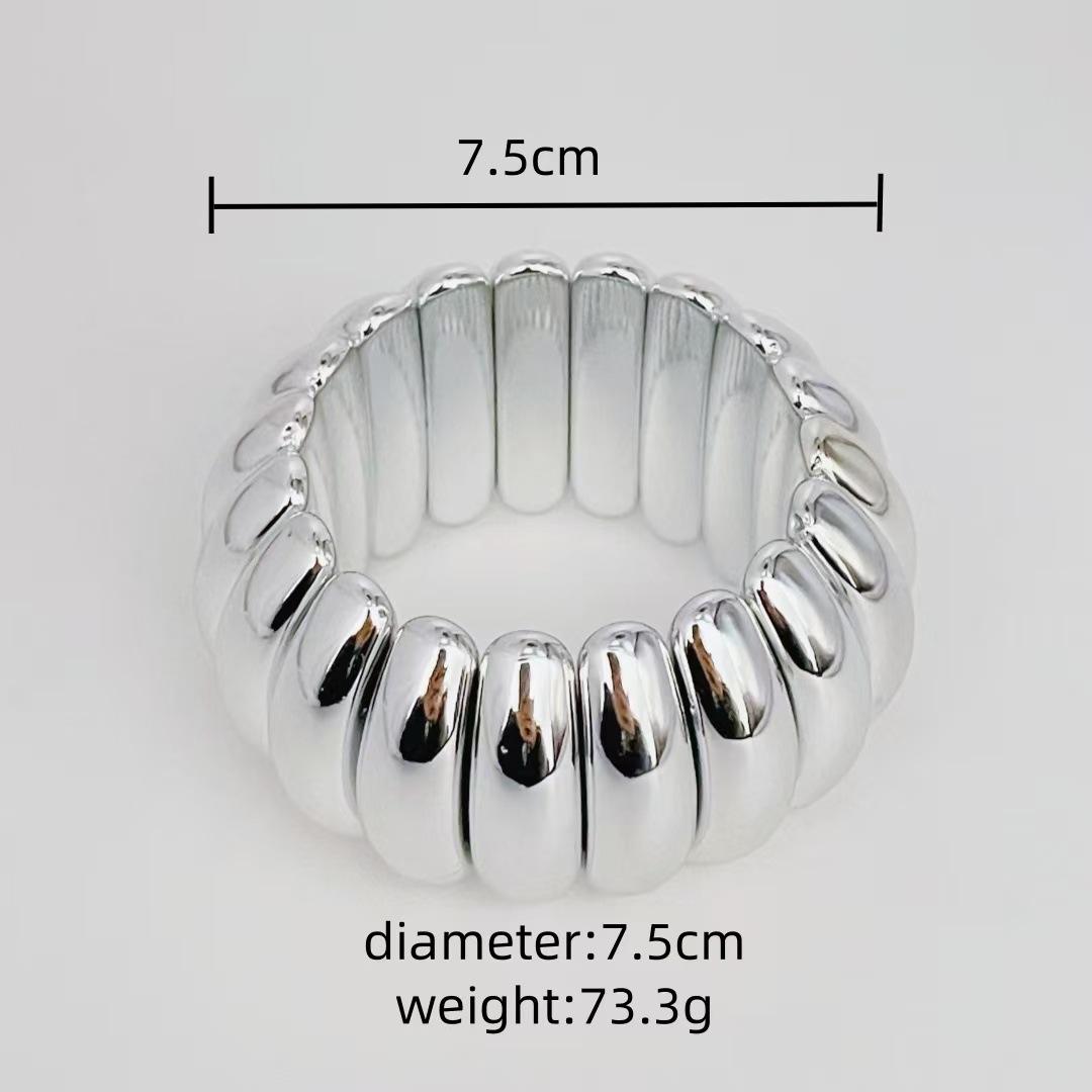 

Преувеличенный трендовый уличный снимок, простой спиральный браслет-змея с кольцом B, персонализированный модный браслет с гальваническим покрытием серебряный