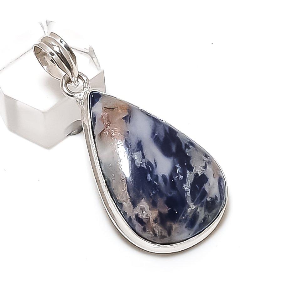 

Натуральный камень содалит, серебро 925 пробы, ювелирная подвеска 1,89 C4T20