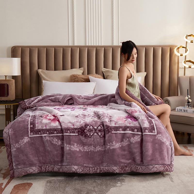 Raschel Plush Thickened Autumn/Winter Blanket - Warm Coral Fleece Quilt for Dorms & Beds