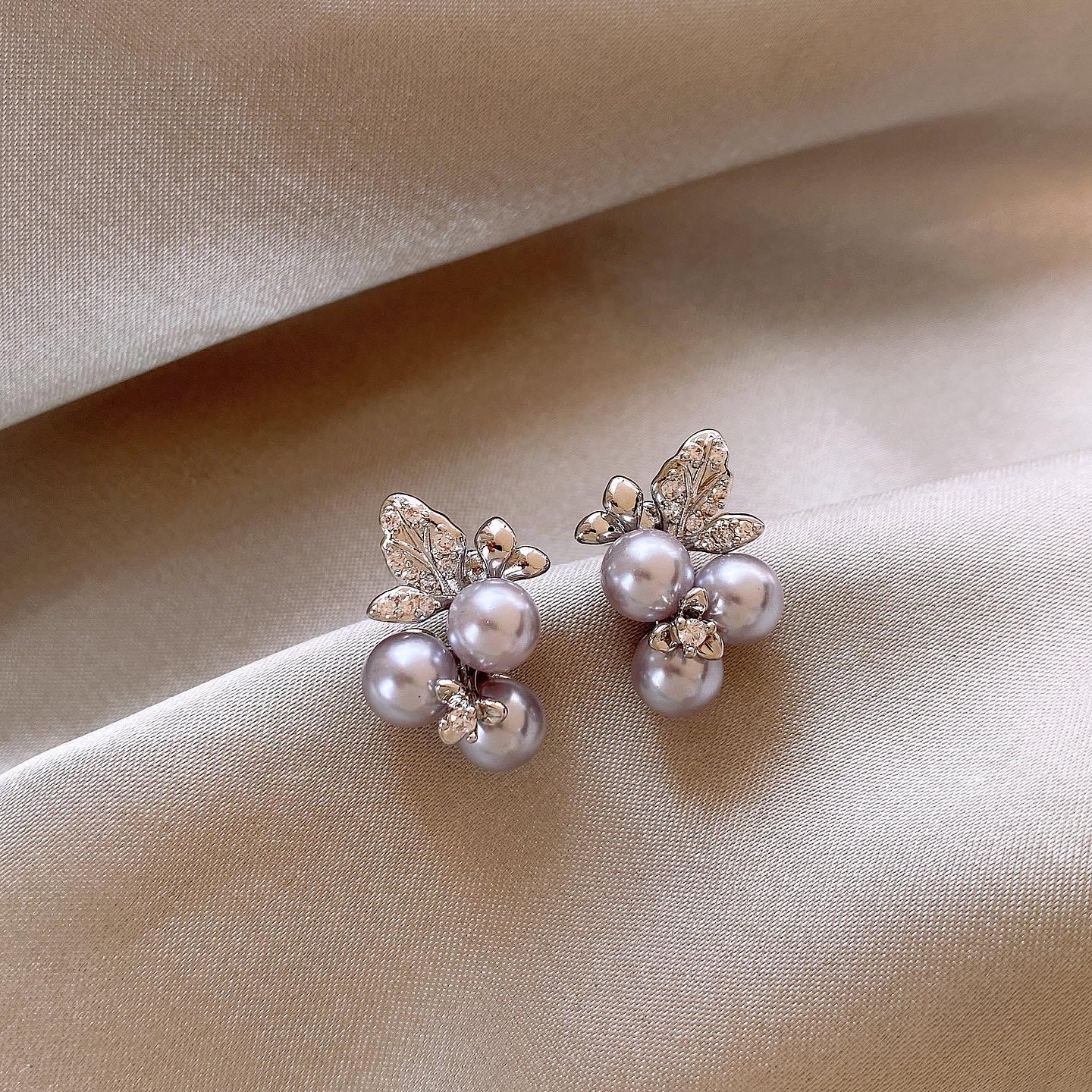 

Korean Silver Needle Rhinestone Pearl Flower Stud Earrings - Elegant, Versatile Women s Accessory