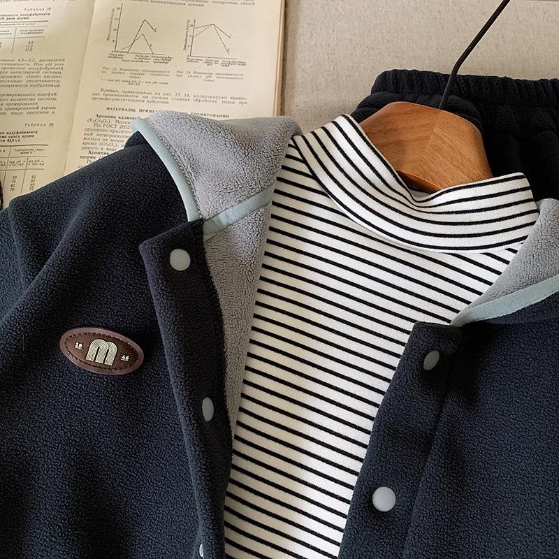 Kino Chlapecká zimní fleecová souprava: Korejský styl Zesílený teplý kabát a ležérní kalhoty dvoudílný