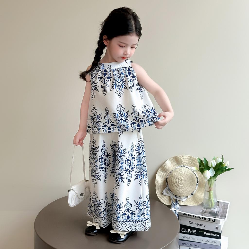 Girls' summer sleeveless neck set, new children's vacation style baby girl wide-leg pants, thin two-piece set