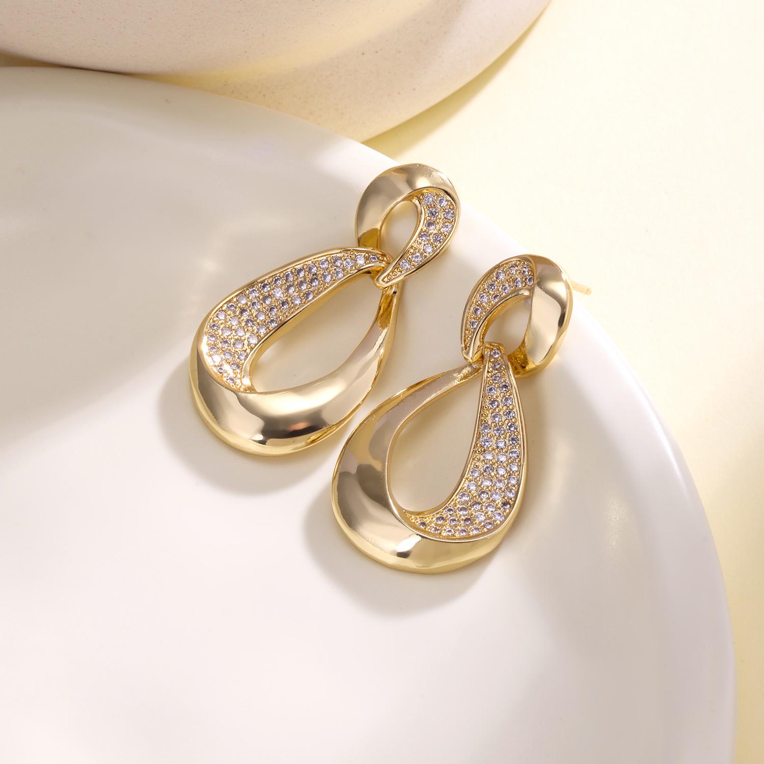 

Nidin Retro Drop Earrings Geometric Circle & Water-drop Shine Zircon For Women European American Style Light Luxury Ear Jewelry