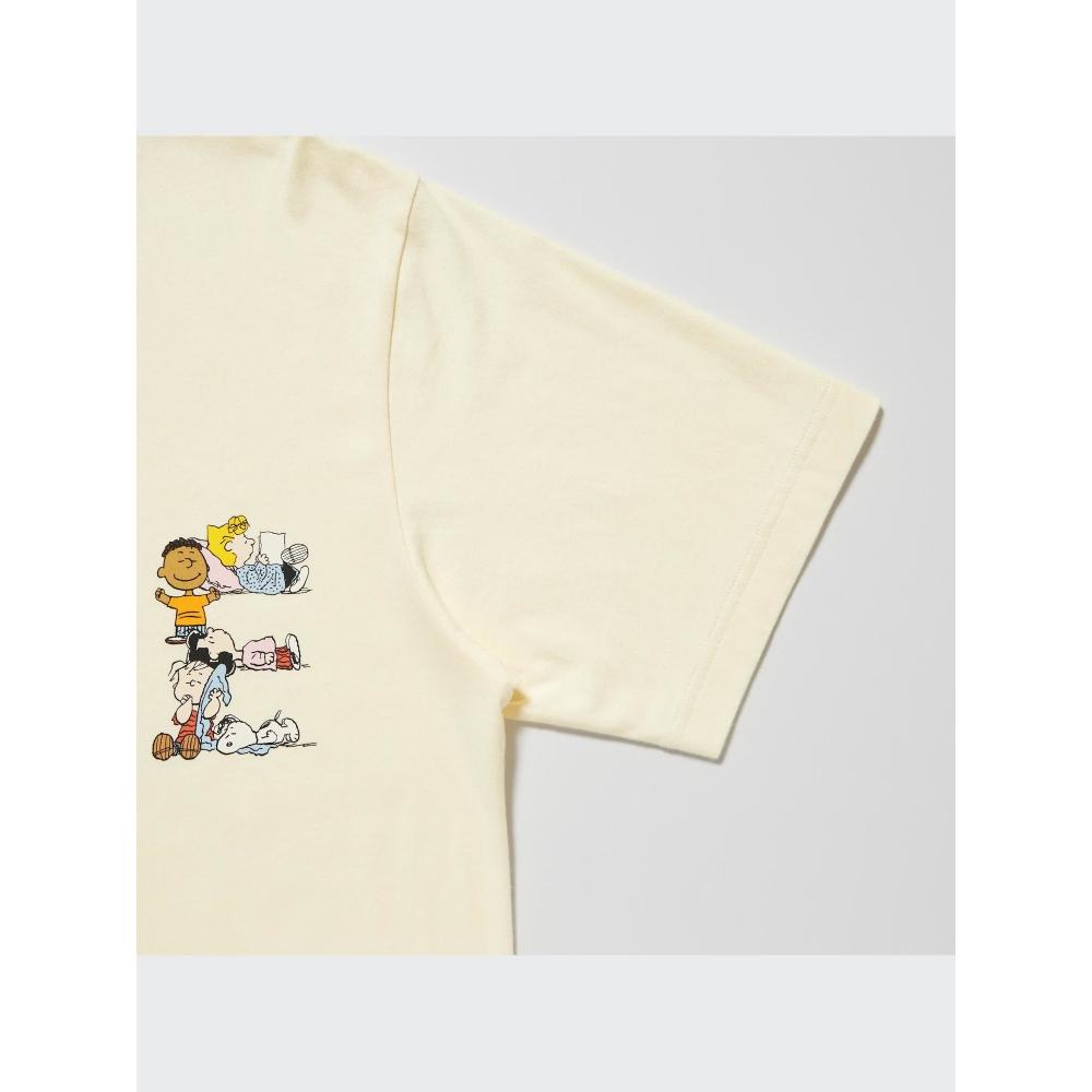 Uniqlo Peace For All Graphic T  shorT Sleeve  Regular fiT  peanuTs