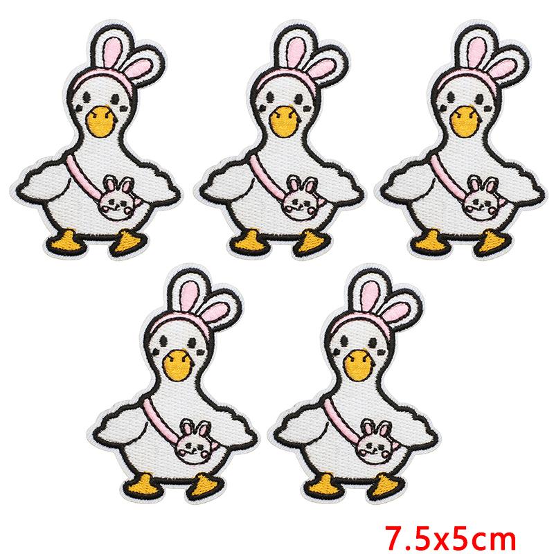 10pcs /Lots Cute Duck Embroidered Applique Cartoon Animal Duck Patch Iron On Patches For Clothing Decoration Diy Hats Bag Sticker