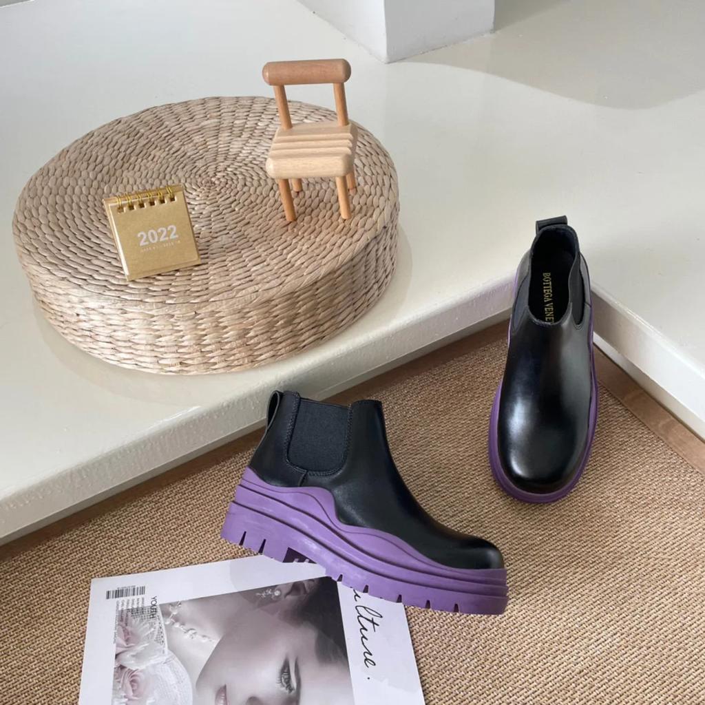 Fashion 2025 New Chelsea Boots Women/man Couple Models Platform Mid Boots Round Toe Slip On Rain Boots Leather Fashion Large Size Shoes