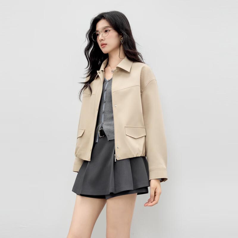Qiu Shui Yi Ren Women's Retro Loose Fit Short Jacket