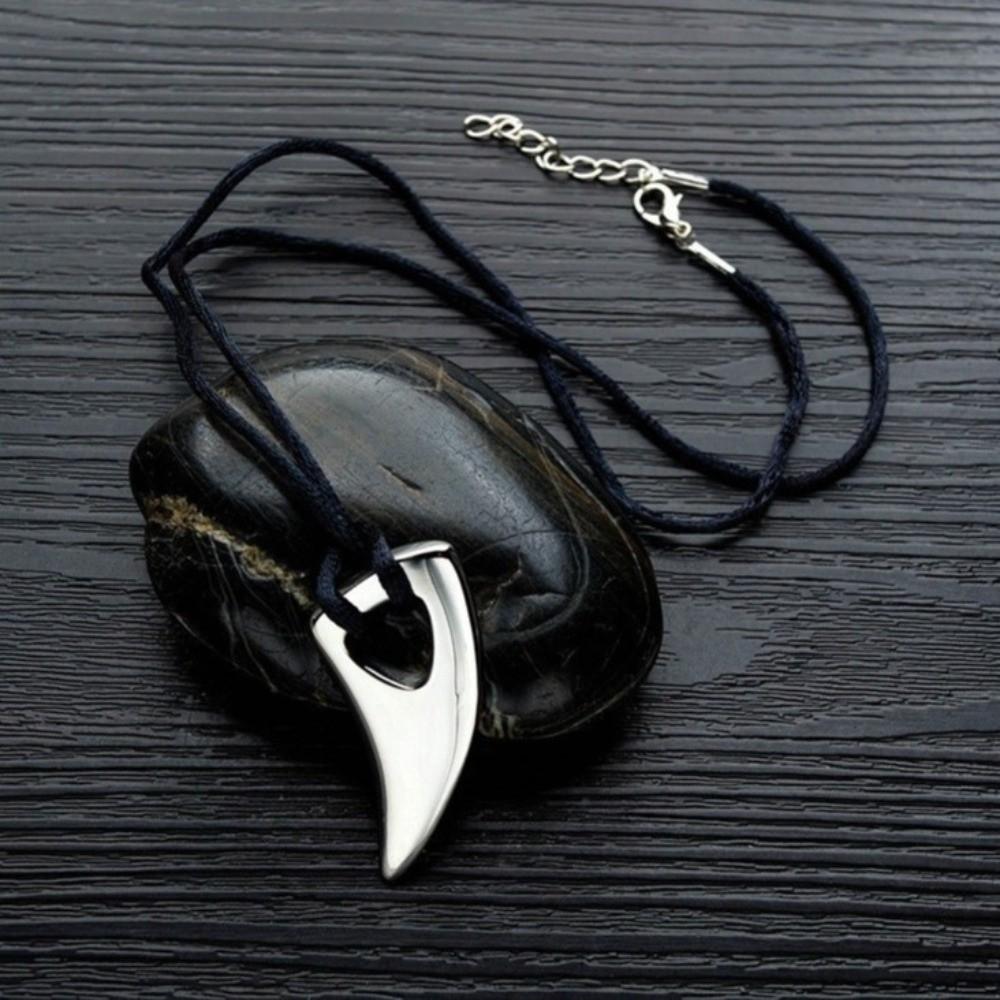 Bull Horn Design Wolf Tooth Necklace Zinc Zinc Alloy Crescent Tooth Leather Rope Necklace  Men