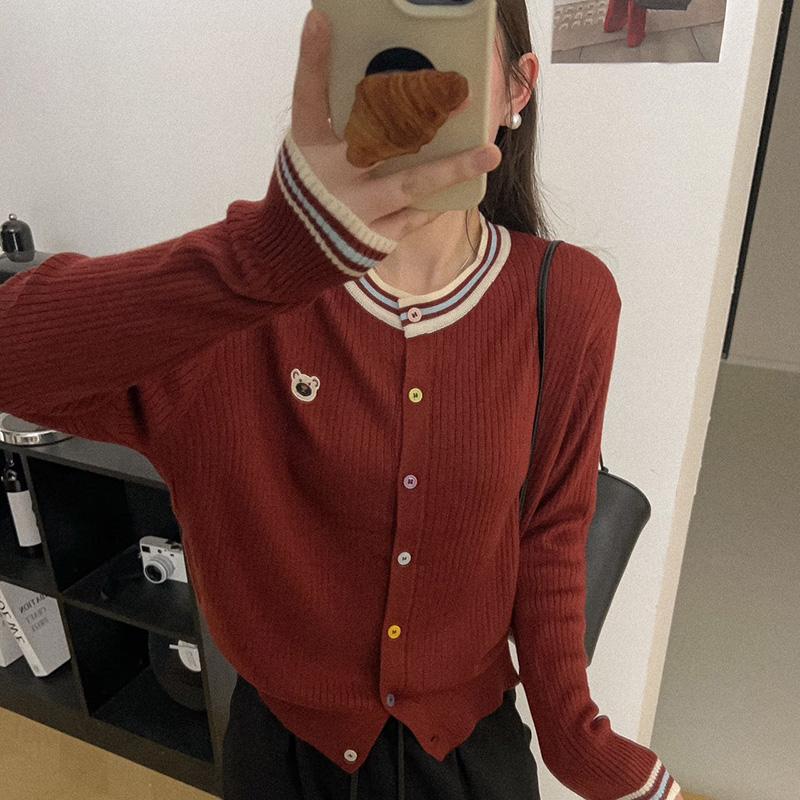 Dámský lehký kardigan z 50% vlny a 50% morušového hedvábí - všestranný úplet na 4 sezóny pro celoroční pohodlí a styl