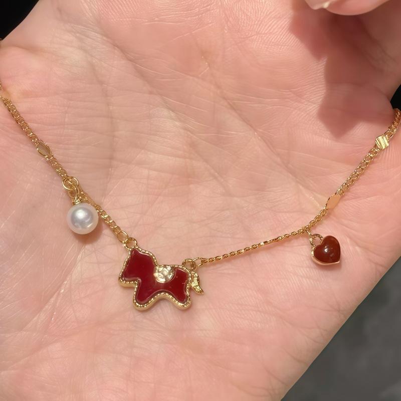 Yuhé Red Heart Necklace with Natural Pearl, Women's Light Luxury Style, Small Zodiac Horse Pendant Necklace