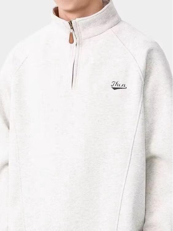 Unisex Heavyweight Embroidered Half-Zip Hoodie: Trendy, Loose Fit, Stand Collar, Long Sleeve, Perfect for Autumn/Winter Sports and Layering.