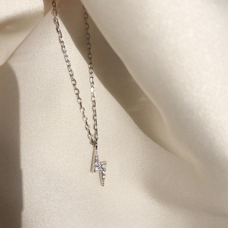 Instagram Lightning Necklace Female Trend Simple Cool Handsome Quality Japanese Boudoir Gift Choker Clavicle Chain