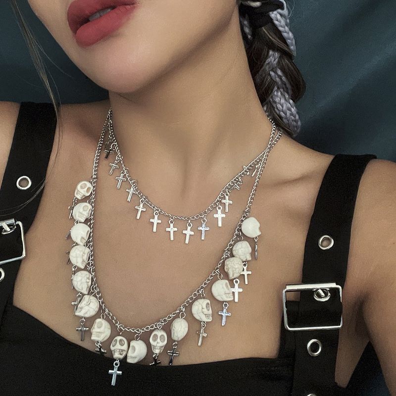 Fashion Style Personalized Hip Hop Punk Exaggerated Double-Layer Skull Cross Necklace for Women Gothic Lolita Ornament