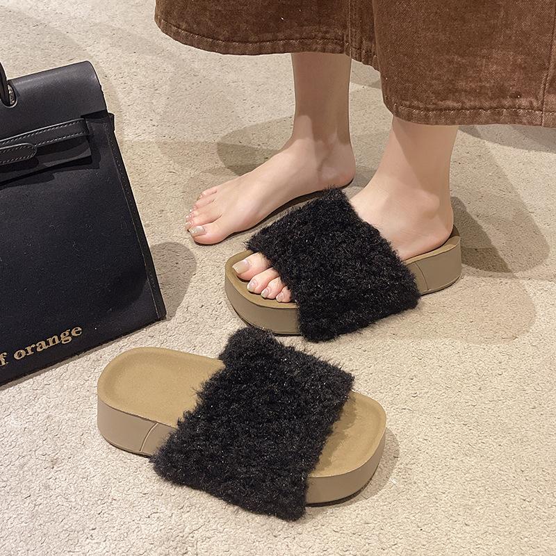 

Furry thick-soled one-word slippers for women s outer wear 2025 new autumn and winter thick-soled household indoor fluffy cotton slippers 42 чёрный