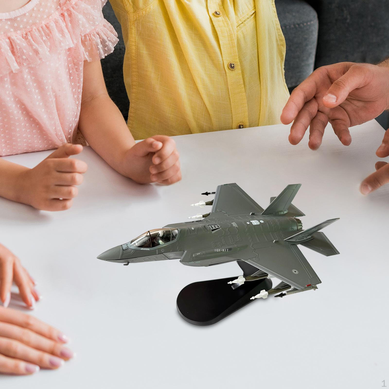 

1:72 F-35A Diecast Fighter Attack Aircraft Model Collections with Base Airplane for Bar TV