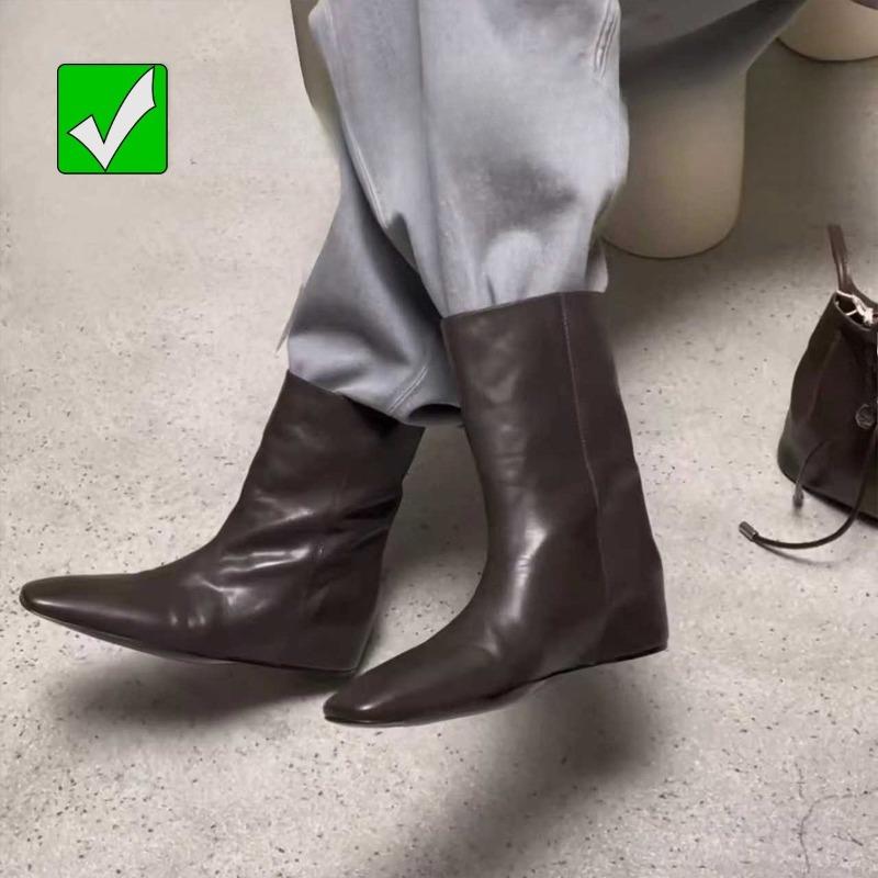 Vintage and Niche Square-toe Platform Short Boots with Inner Heightening Feature for Women's Shoes