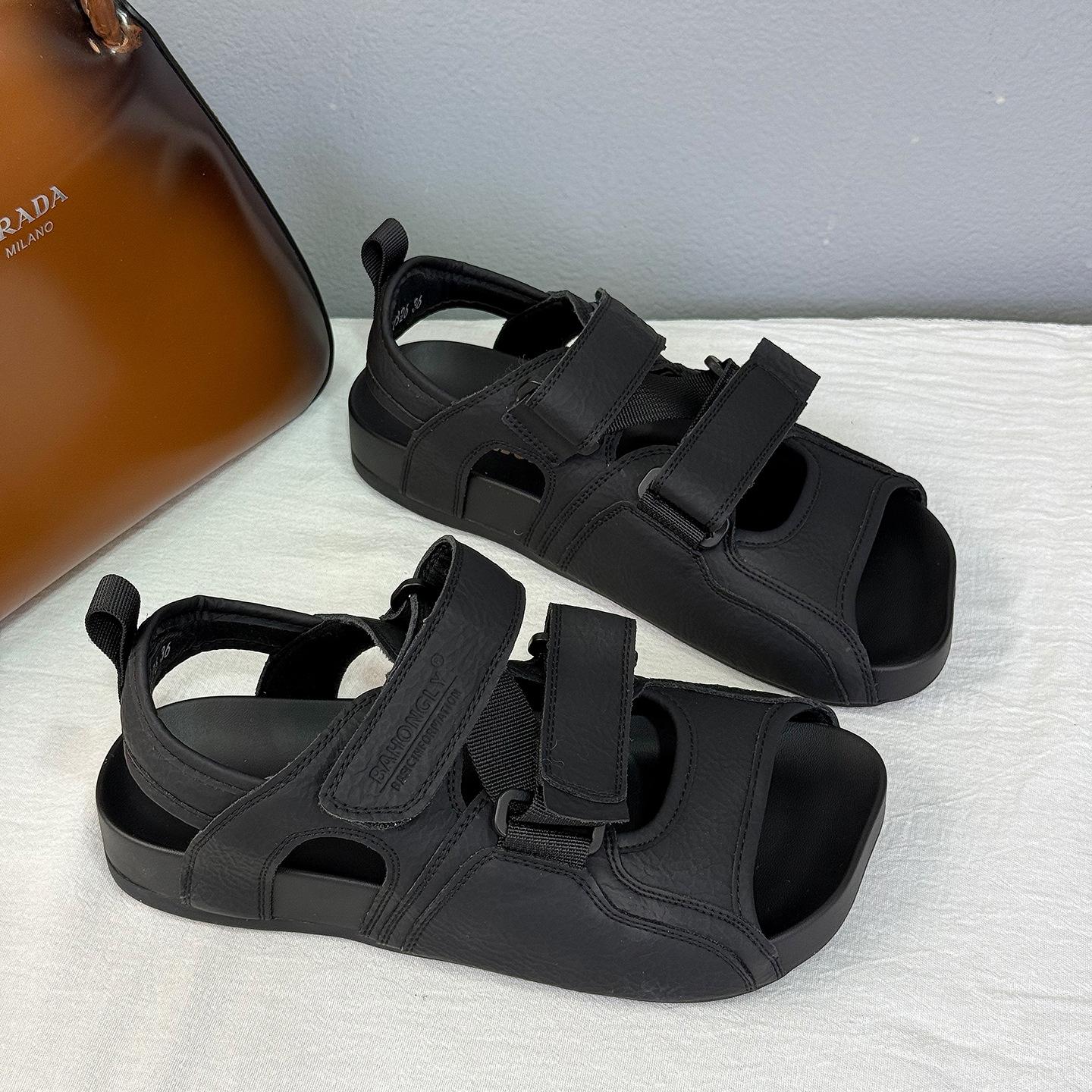 

2025 popular niche crooked square head sandals women s white black versatile flat heel Velcro casual beach cool slippers 35 чёрный