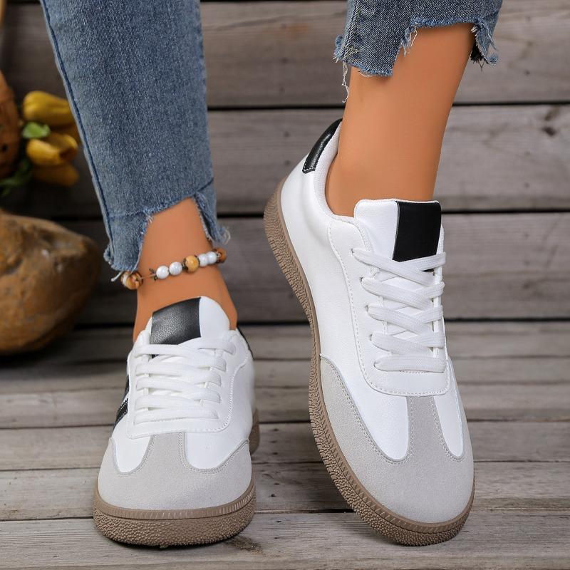 Women's Wide Width Color Block Sneakers - Round Toe Lace-Up Low Top Casual Shoes, Lightweight Flat Sole Walking Shoes for Women