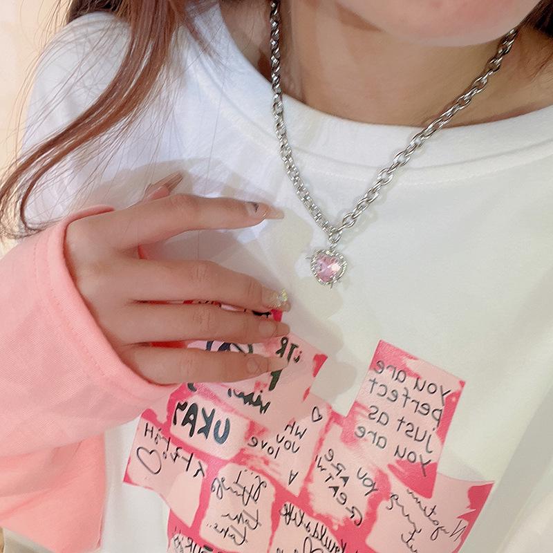 High-End Peach Heart Necklace - Women's Luxury 2022 Choker Clavicle Chain