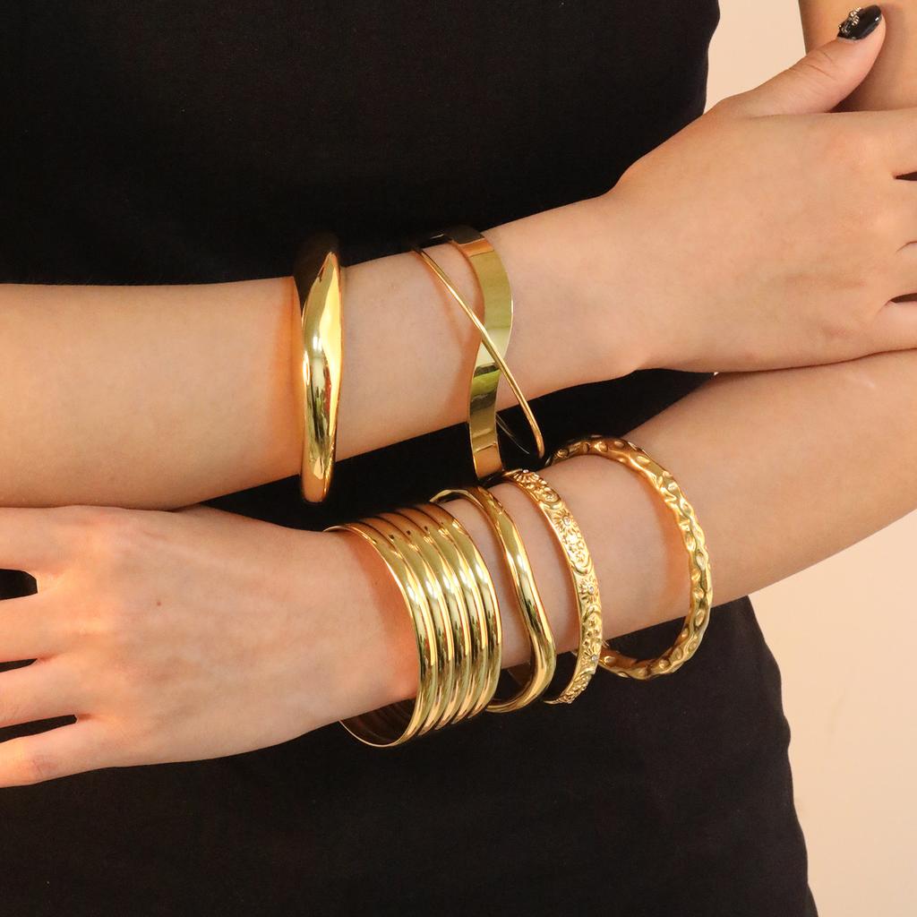Vintage Geometric Open Cuff Bracelet Fashionable Personalized Jewelry High-End Gold Tone Bangle
