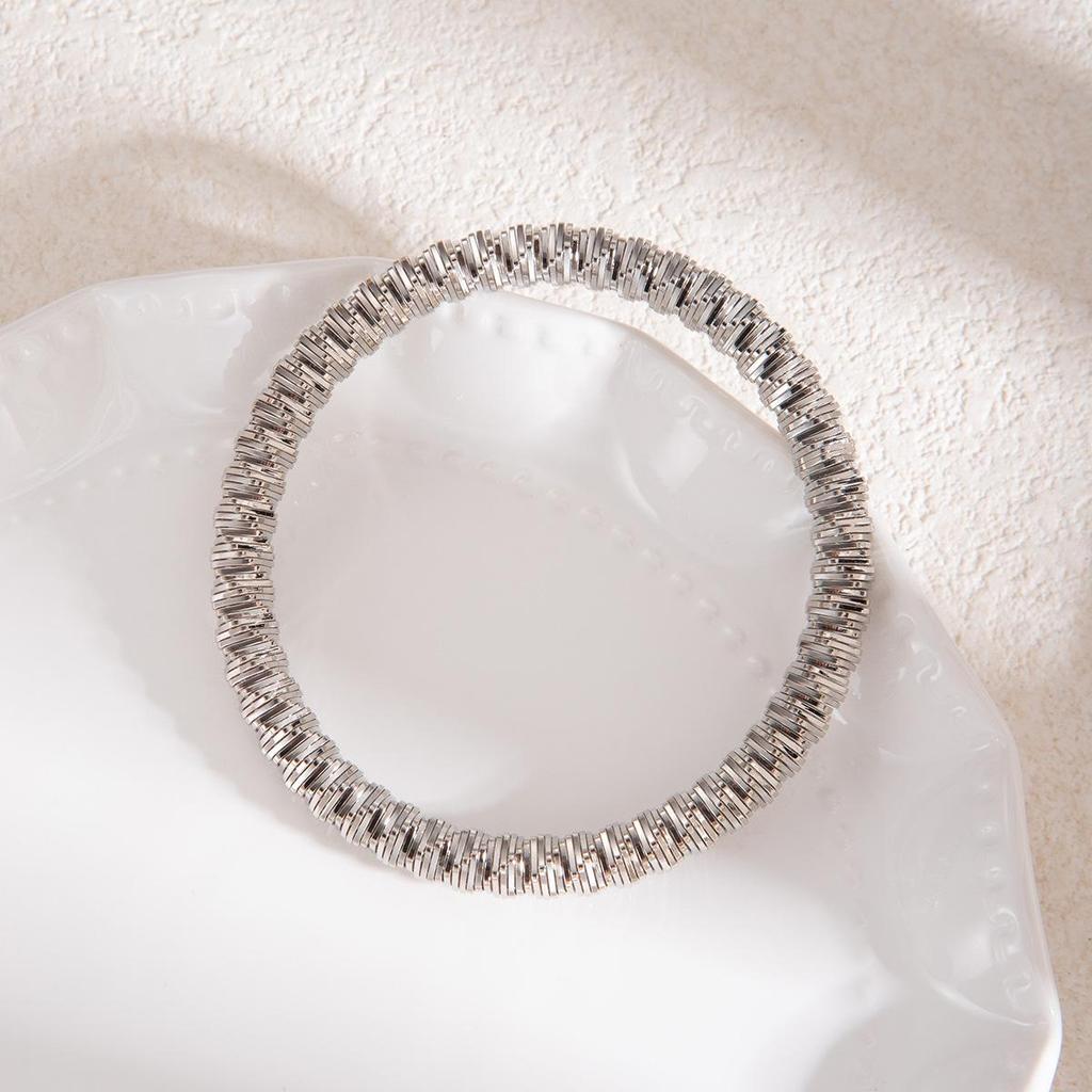 European & American High-End Gold Wire Multi-Layer Bracelet Necklace.