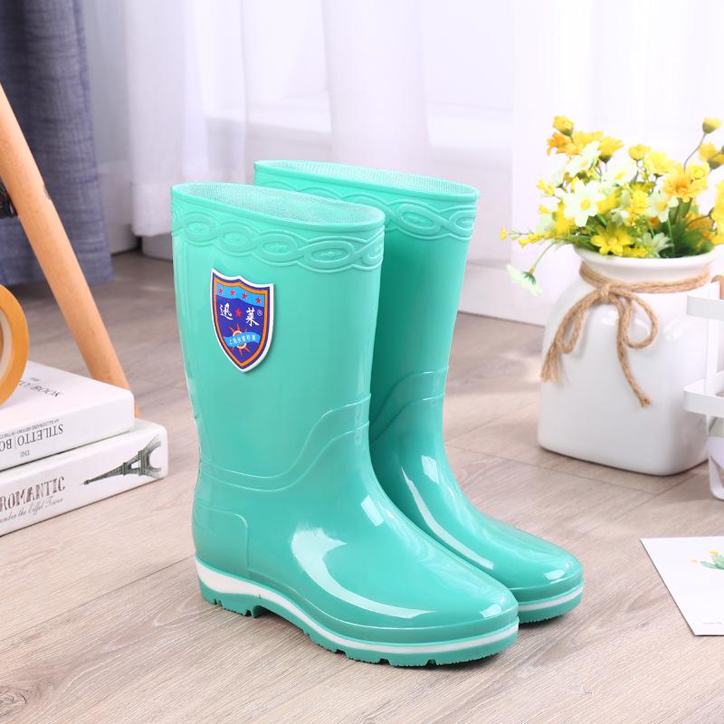 Women's Non-Slip Mid-Tube Rain Boots - Fashionable, Wear-Resistant, Waterproof Footwear for Kitchen and Outdoor Use