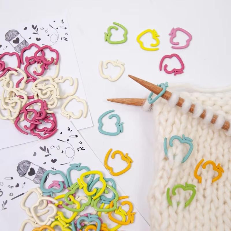 Crochet Hooks Stitch Markers – Openable Coil & Colorful Fruit/Animal Alloy Stitch Markers for Knitting and Yarn Crafts