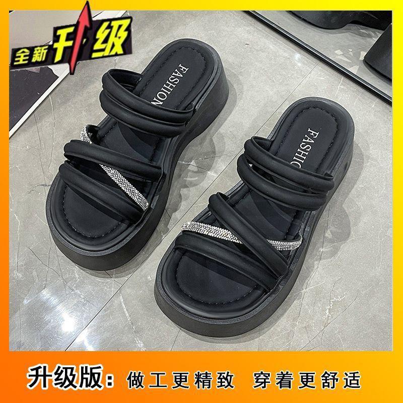 Sweet and lightweight two-wear one-word women 2025 summer new Internet celebrities thick-soled heightening soft-soled non-slip fashion sandals