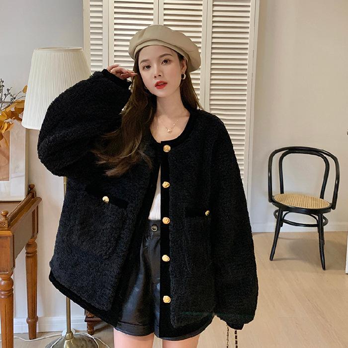 

Imitation lamb woolen coat for women s autumn and winter new loose contrasting colors fried street Korean temperament long-sleeved women s top 2XL