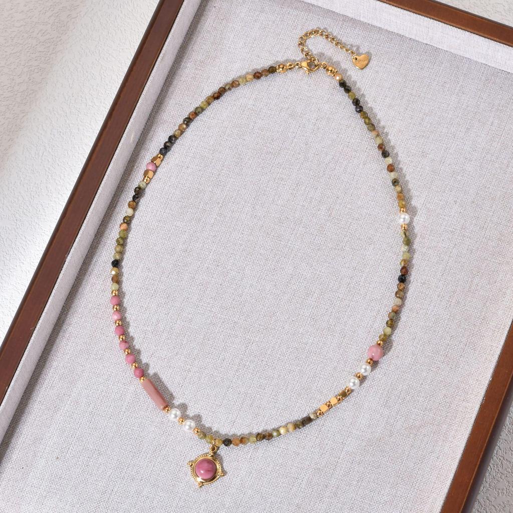 Colorful Red Vein Stone Beaded Necklace | Natural Stone Layering for a Luxurious Vacation Look