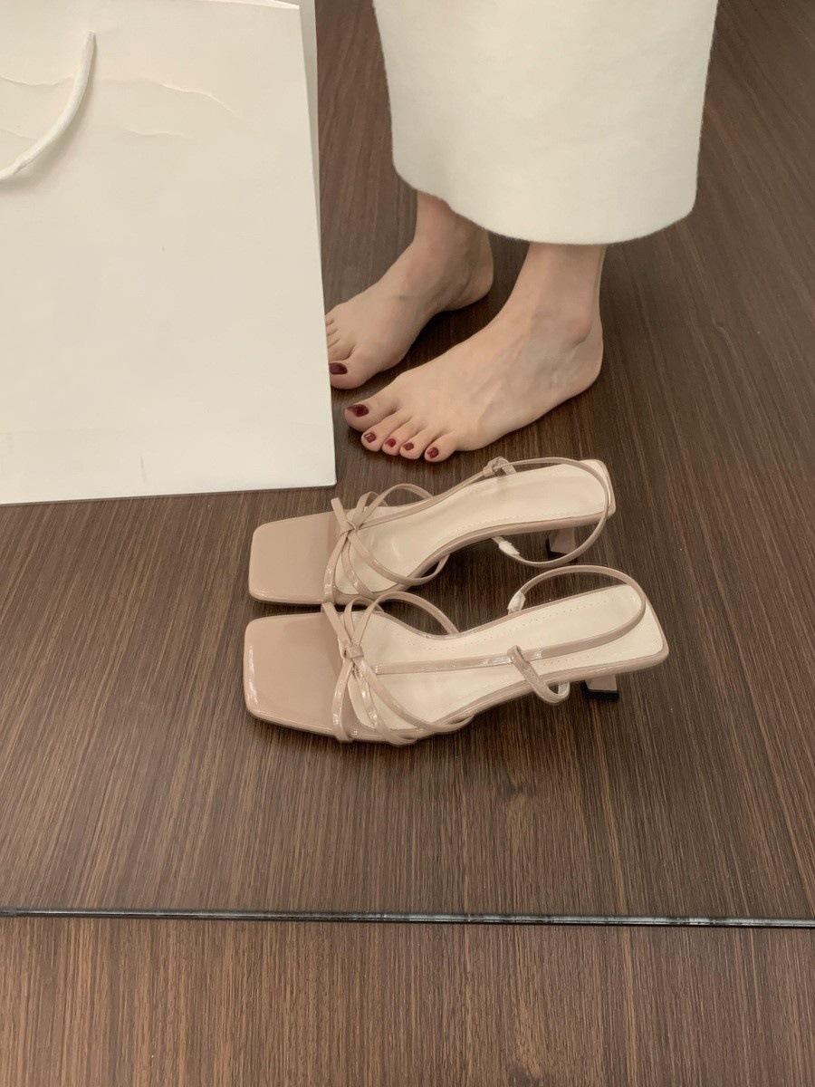 

Fairy wind square head open-toed sandals female summer 2025 new kitten heel not tired feet high heels 40 телесный