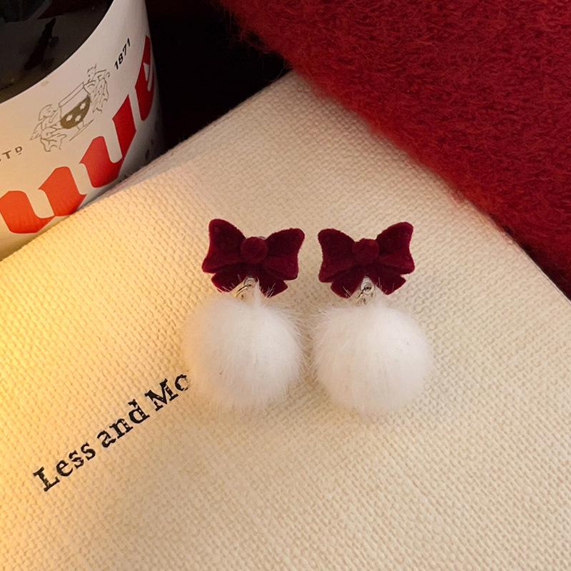 

Women s Red Bow Plush Flower Earrings - Elegant Retro Christmas Dangles for Autumn/Winter