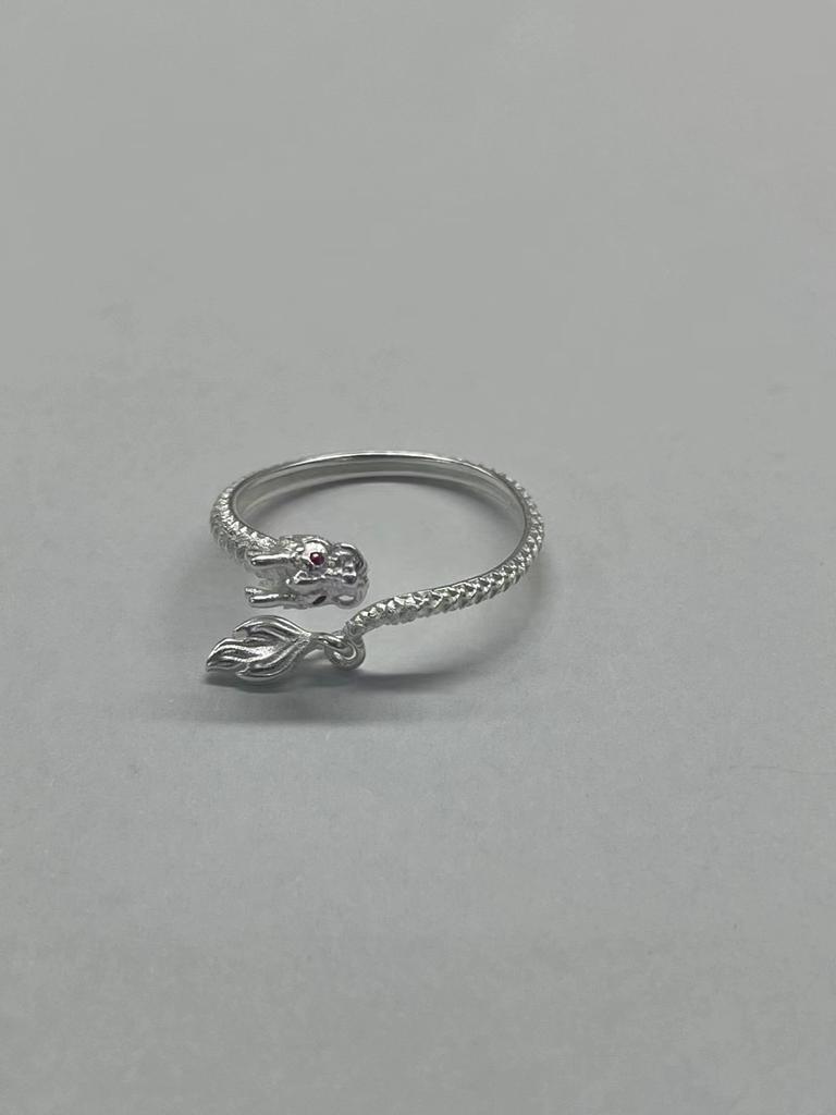 S925 Silver Zodiac Dragon Year Natal Year Dragon Swinging Tail Ring Female Dragon Ring Design Golden Internet Celebrity New Year's Gift