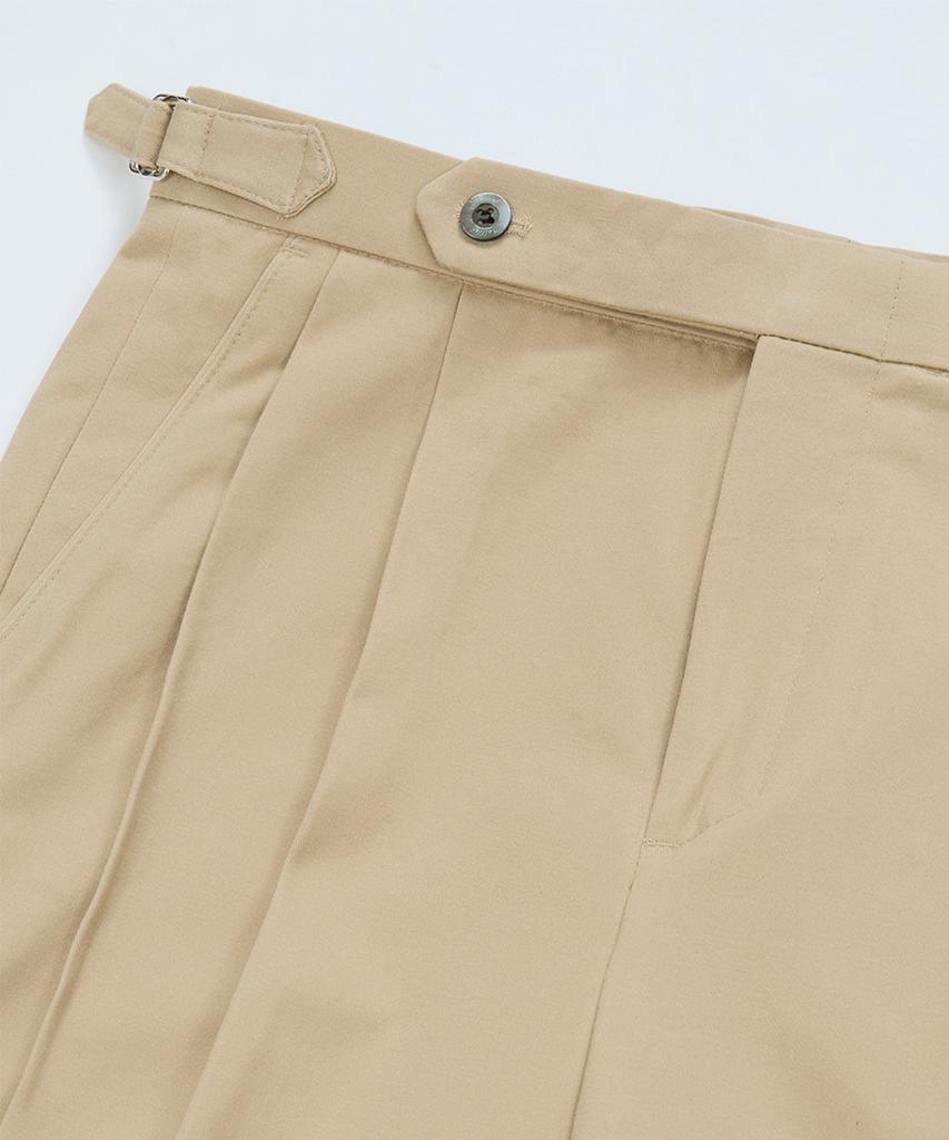 BELLIEF Cotton Adjust Double Pleats Relaxed Chino Pants (Khaki)