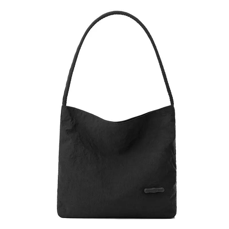 

Yinzhu Introduced Korean Ins New Arrival Ladies Hand Bag Simple Commute All-Matching and Lightweight Nylon Shoulder Bag Ink Black