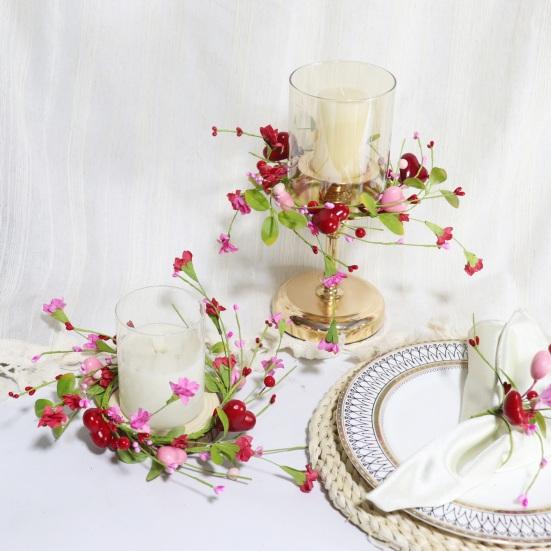 Walentynkowy Wieniec Pierścień na Świecę w Kształcie Serca Ręcznie Robiony Czerwony Różowy z Jagodami Dekoracja Stołu z Kwiatami na Romantyczną Kolację