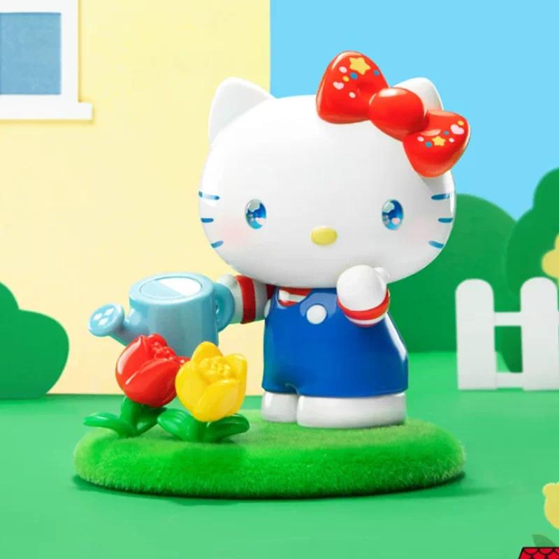 TOPTOY    Classic Revival Series Collectible Trendy Toy Figure Desktop Decoration Ornament For Adult