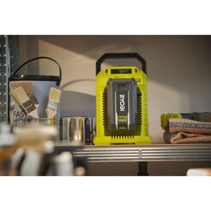 Chargeur - RYOBI - 36 V ultra rapide 10 A - Variation du courant de charge en fonction de la batterie - Ecran LCD