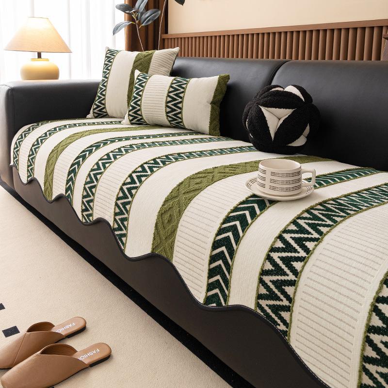 

2025 new special-shaped sofa cushion universal fixed non-slip one-piece chenille seat cushion anti-cat scratch cover 90*90cm