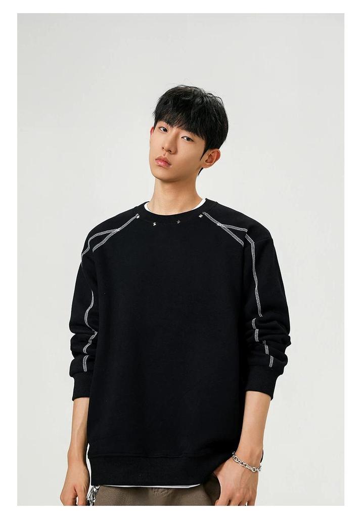Men's 400g Rivet Round Neck Hoodie: Autumn Loose-Fit Trendy Couple Style Pullover.