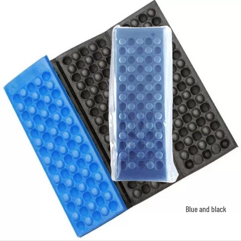 XPE Four-Fold Portable Outdoor Seat Cushion: Moisture-Proof Honeycomb Egg Crate Picnic Mat with Foam Insulation