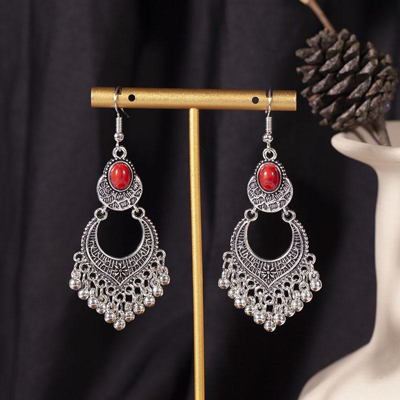 European, American and Bohemian Hollow Bead Fringed Earrings, High-end Retro Ethnic Style Earrings, Fashionable Long Earrings.