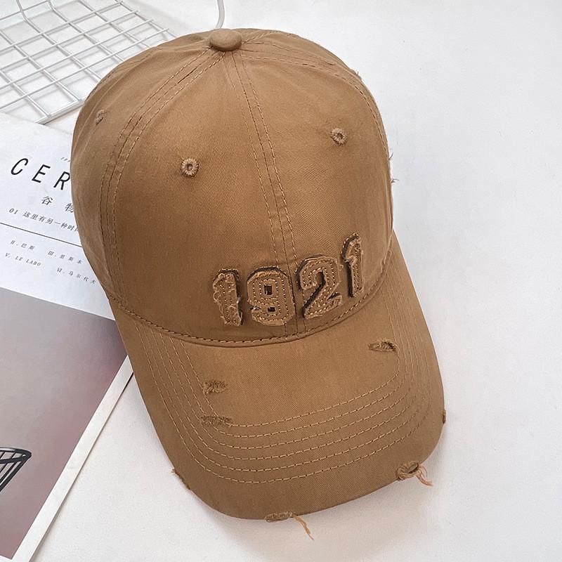 Summer Baseball Fashion Cap With Digital Embroidery Design For Daily Wear