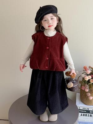 Girls' Korean-Style Autumn 2025 Fashionable Three-Piece Set: Vest & Wide-Leg Pants.