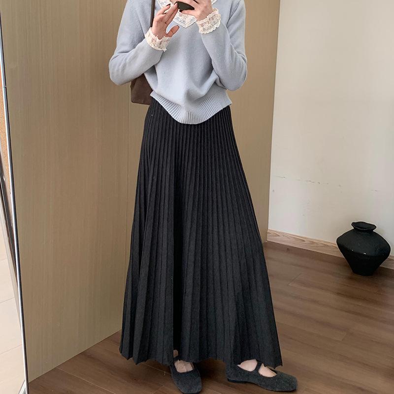 

Autumn 2025 Korean-Style High-Waisted Slimming Pleated A-Line Skirt XL